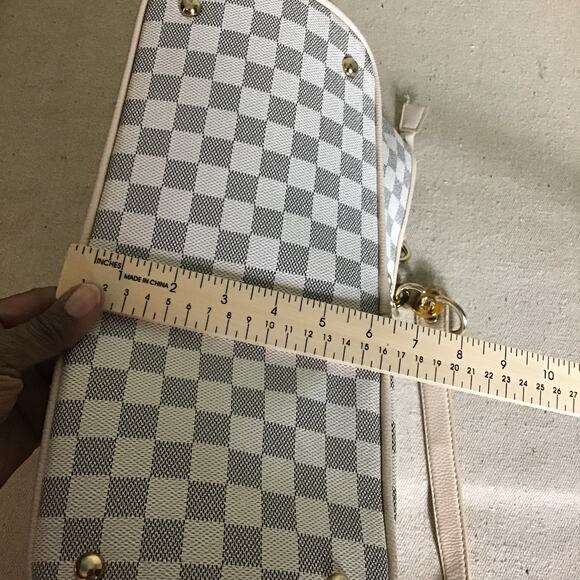 Lola Benson Starr Monogram Damien Handbag (Missing  keychain) EUC (Clean inside) - Picture 9 of 12